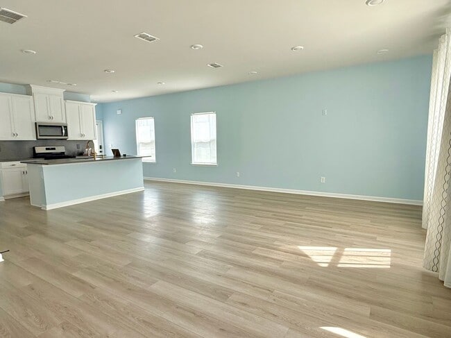 Foto del edificio - 3615 Shore Wood Ave