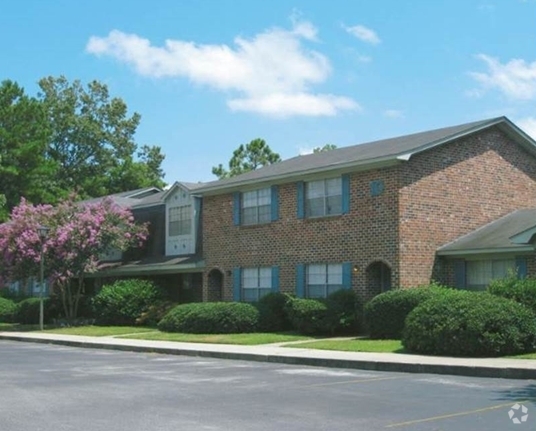 Foto del edificio - Amberwood Townhomes