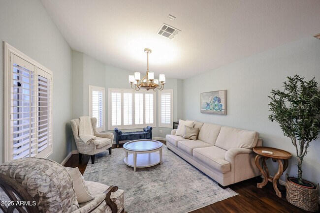 Foto del edificio - 14855 N 47th St