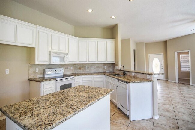 Foto del edificio - 105 Cove Pl Ct
