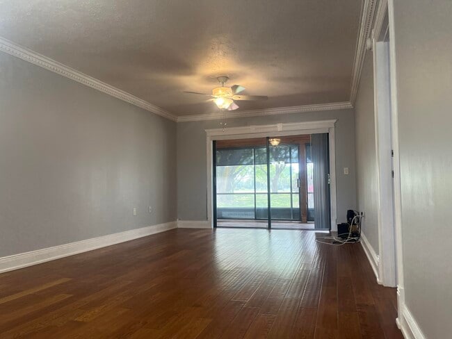 Building Photo - 1675 S Fiske Blvd