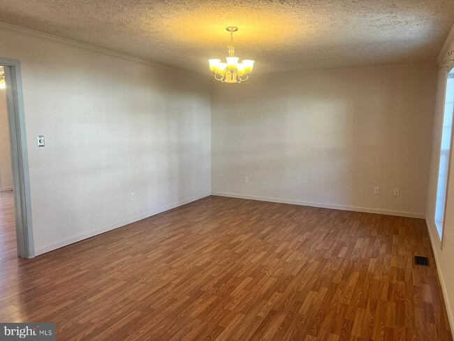 Foto del edificio - 46843 Planters Ct