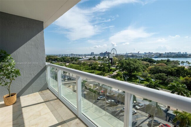 Foto del edificio - 50 Biscayne Blvd