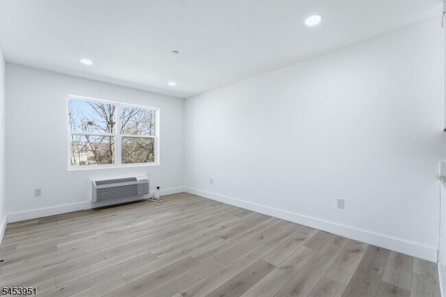 Foto del edificio - 95 Shepherds Ln