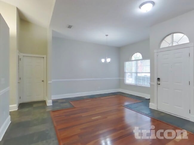 Building Photo - 477 Federal Hill Rd