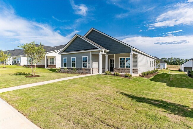 Building Photo - Like New Ranch In Grovetown!