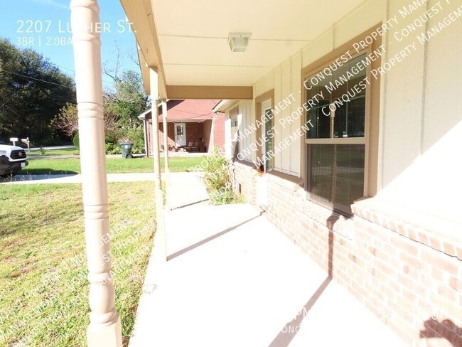 Building Photo - 2207 Luther St