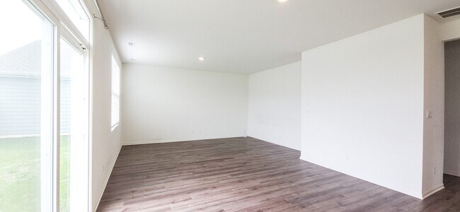 Foto del edificio - 10430 Morse Pl