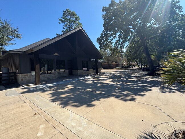 Foto del edificio - 12518 Mile Dr