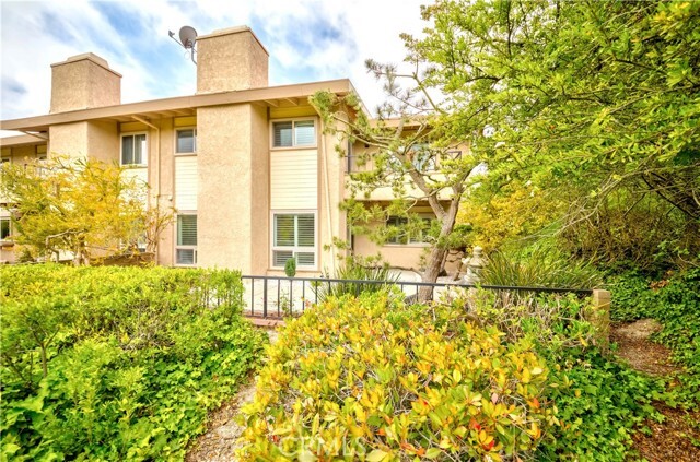 Foto del edificio - 14 Peartree Ln