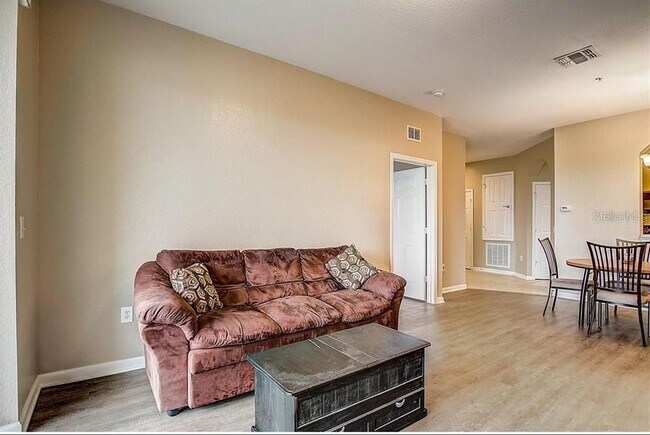 Building Photo - 8630 Buccilli Dr
