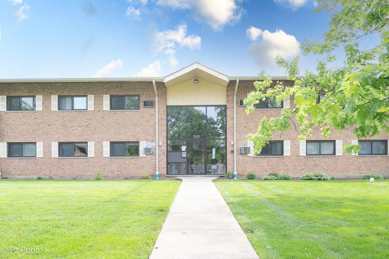 Primary Photo - 7413 Brookdale Dr