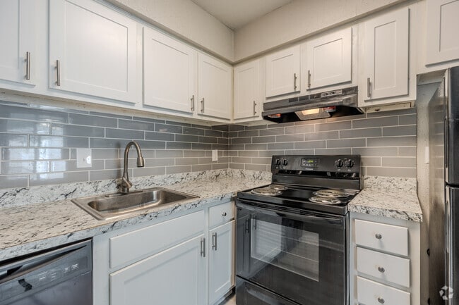 2BR, 2BA - 1,285SF - Kitchen - View at Stonecrest