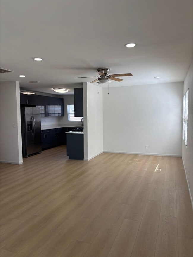 Building Photo - Charming & Updated 3-Bedroom Home with Spacious Backyard – Pet Friendly