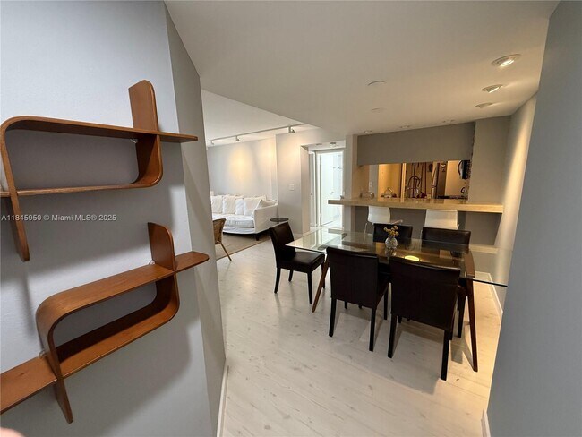 Foto del edificio - 770 Claughton Island Dr