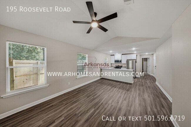 Foto del edificio - 195 Roosevelt Rd