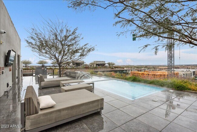 Foto del edificio - 7180 E Kierland Blvd