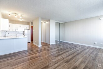 Building Photo - 11147 Whyte Ave NW