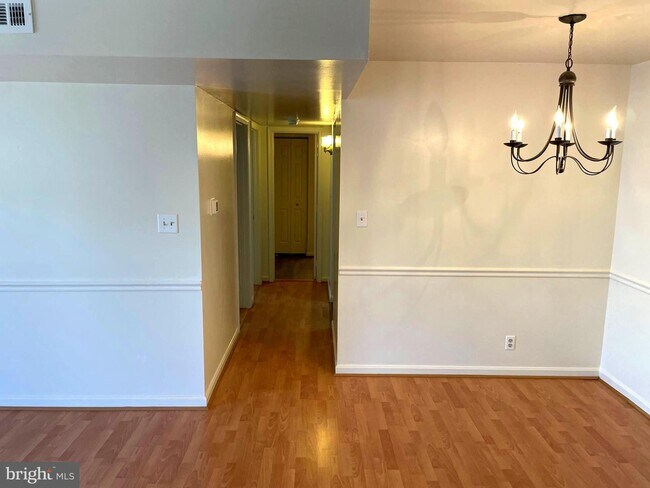 Foto del edificio - 200 Chesterfield Ln