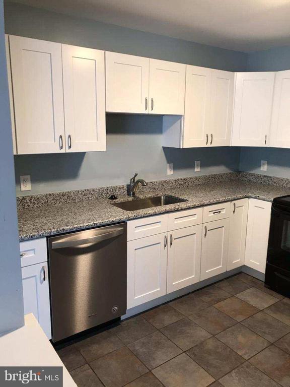 Foto del edificio - 6407 Spruce Mill Dr