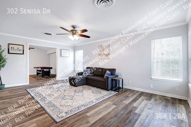 Building Photo - 302 Senisa Dr