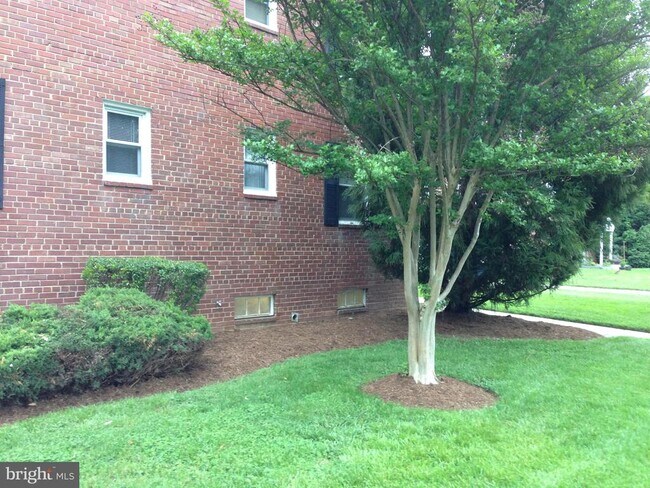 Foto del edificio - 1210 N Kenilworth St