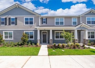 Building Photo - 9811 Walkway Dr