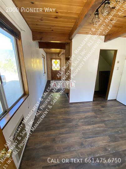 Building Photo - 2000 Pioneer Way