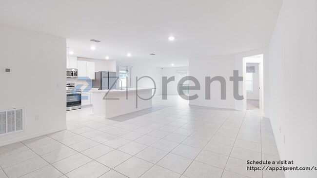 Foto del edificio - 619 Marion Oaks Blvd