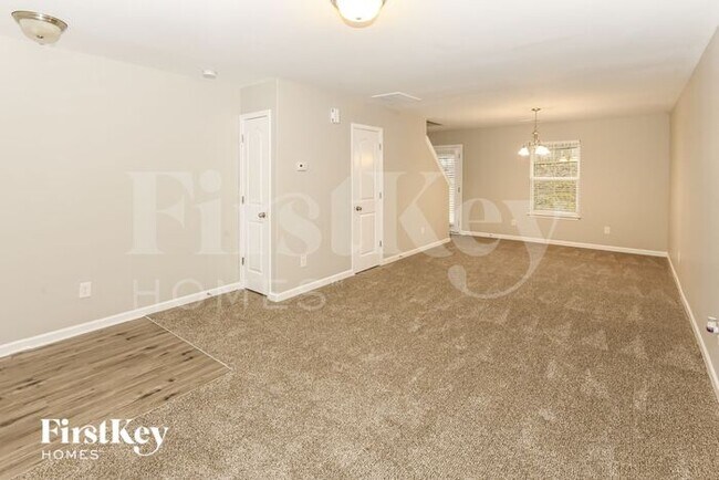 Building Photo - 5727 Natick Dr