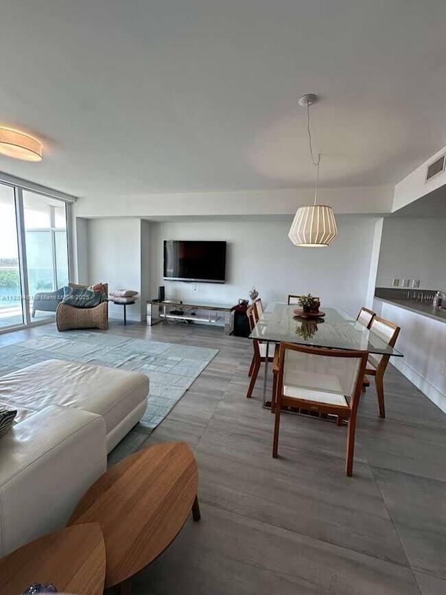 Foto del edificio - 400 Sunny Isles Blvd