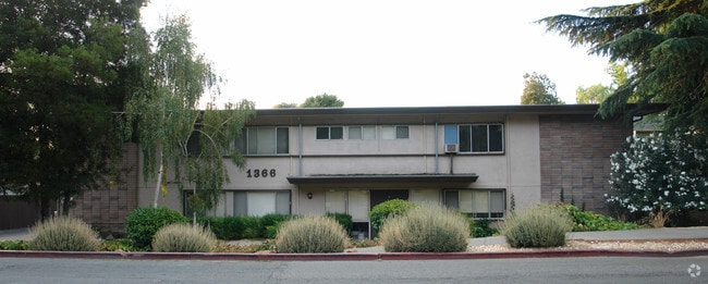 Building Photo - 1366 Oakland Blvd
