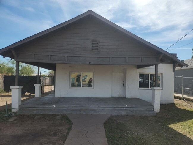 Building Photo - 1117 W Tonto St