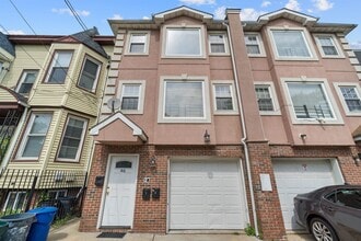 Building Photo - 46 ARMSTRONG Ave