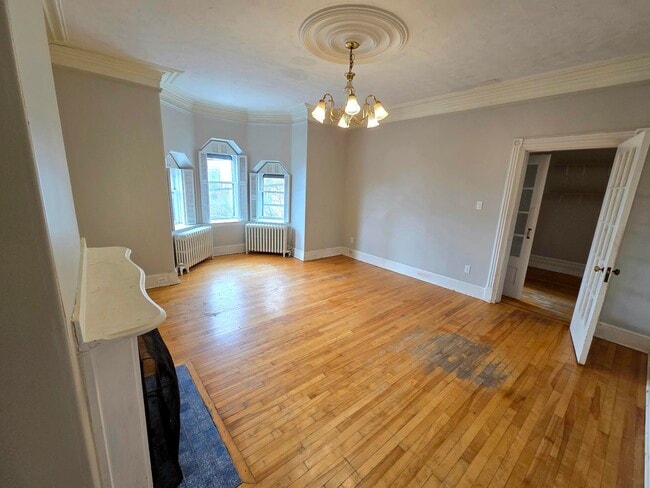 Building Photo - 184 Germain St