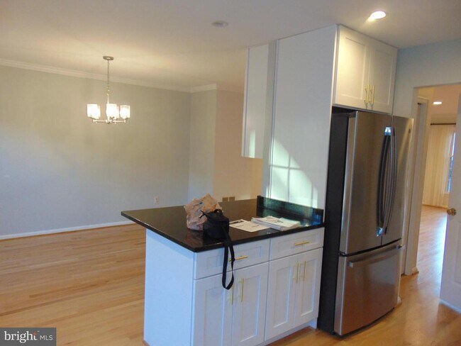 Foto del edificio - 10137 Village Knolls Ct