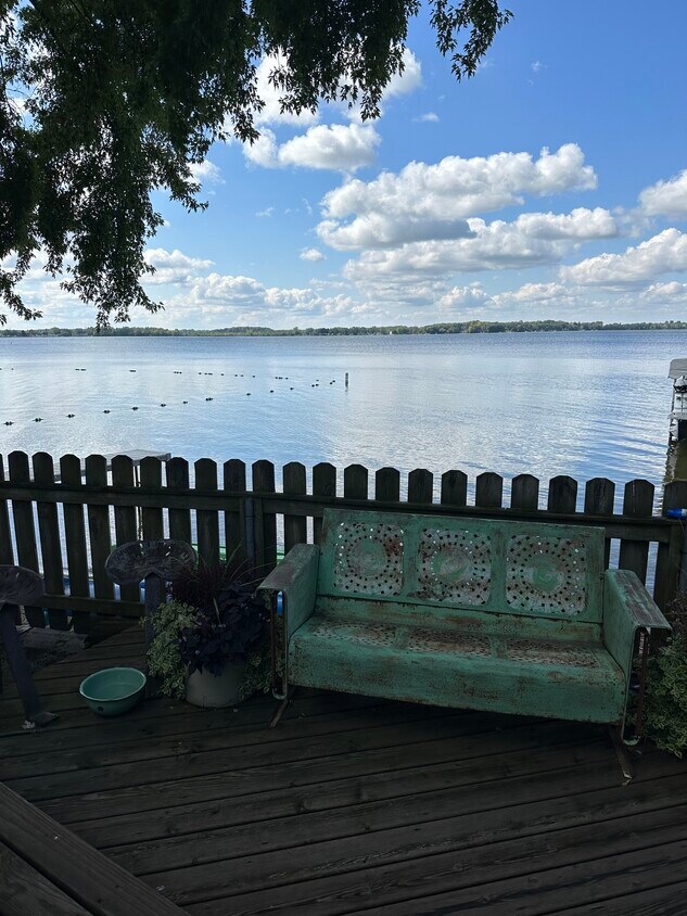 Foto principal - 123 S Ferry Dr