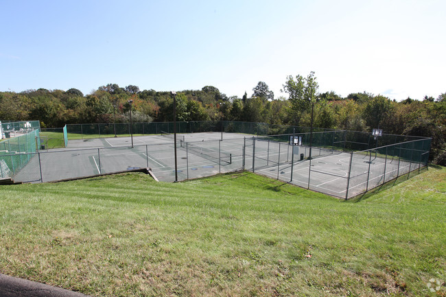 Cancha de tenis - Wyndwood Apartments