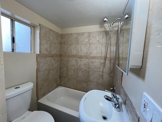 Foto del edificio - National City Remodeled Unit.Water, Trash ...