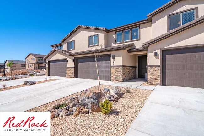 Foto del edificio - Modern 4-Bed Townhome in Hurricane Heights