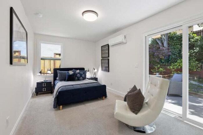 Foto del edificio - 321 La Casa Ave