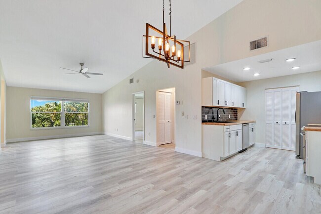 Foto del edificio - 8195 SE Croft Cir