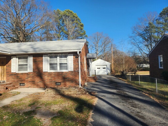 Foto del edificio - 831 Newkirk Dr