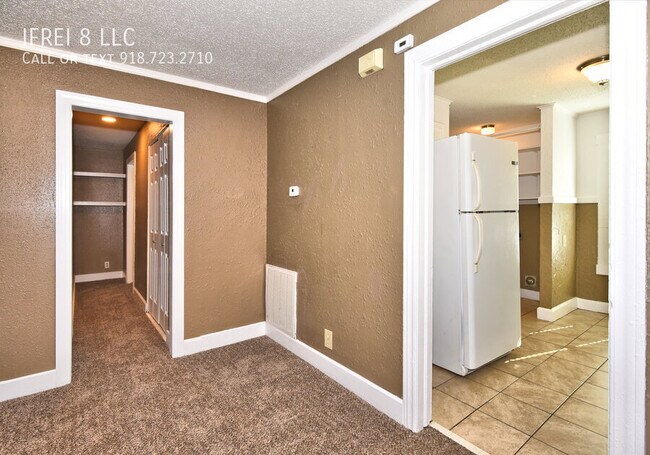 Foto del edificio - 3340 E King Pl