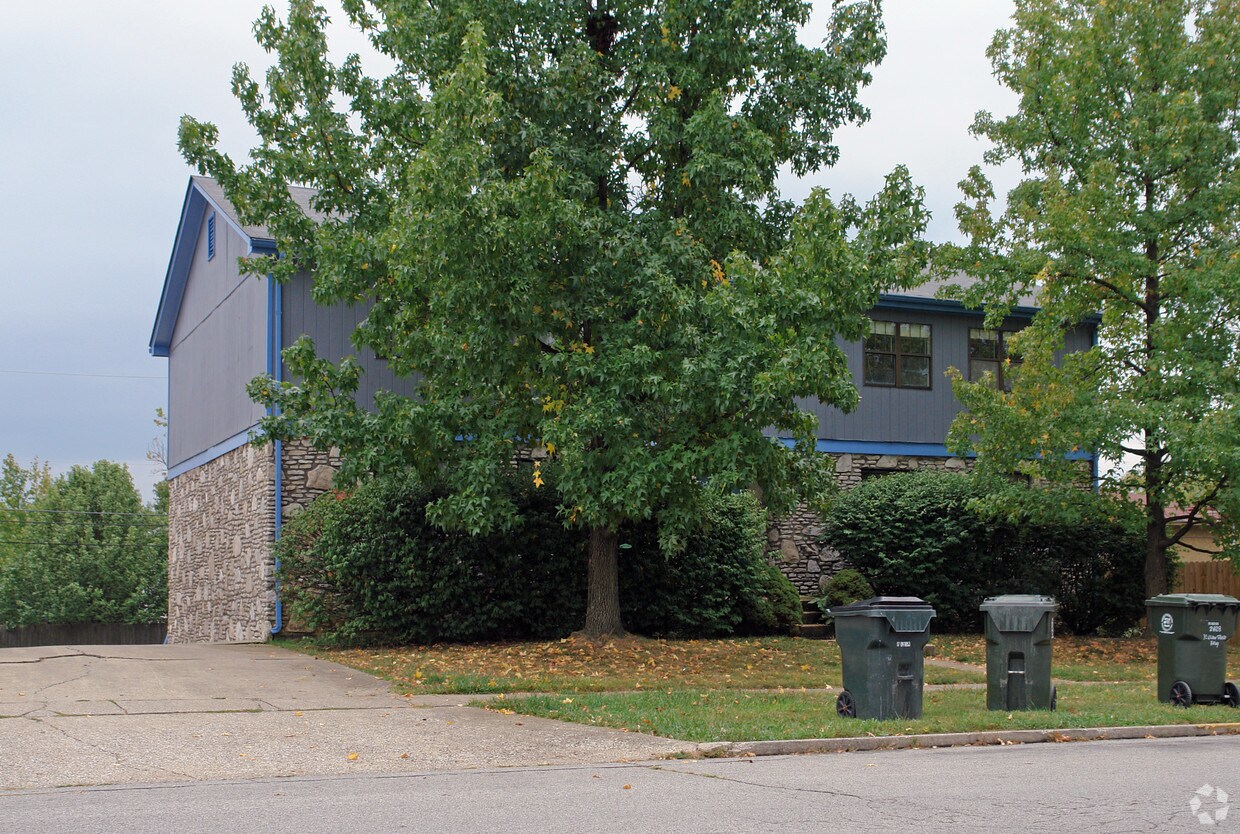 2828 Yellowstone Pky, Lexington, KY 40517 Apartments in Lexington, KY