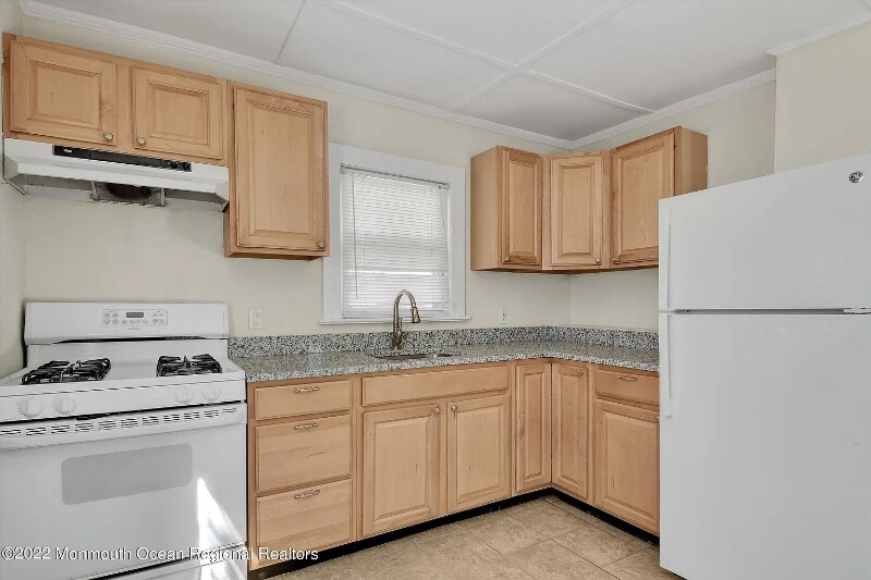 83 Pacific Ave, Middletown, CA 07748 House Rental in Middletown, CA