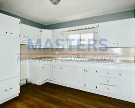 Building Photo - 2563 Foraker Ave