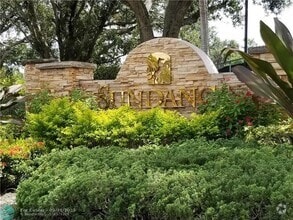 Building Photo - 2846 S University Dr