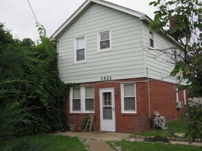 Building Photo - 3521 Bayside Ave