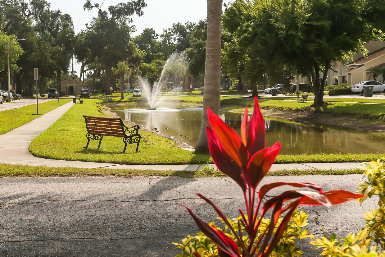 Primary Photo - Southern Villas Apartments